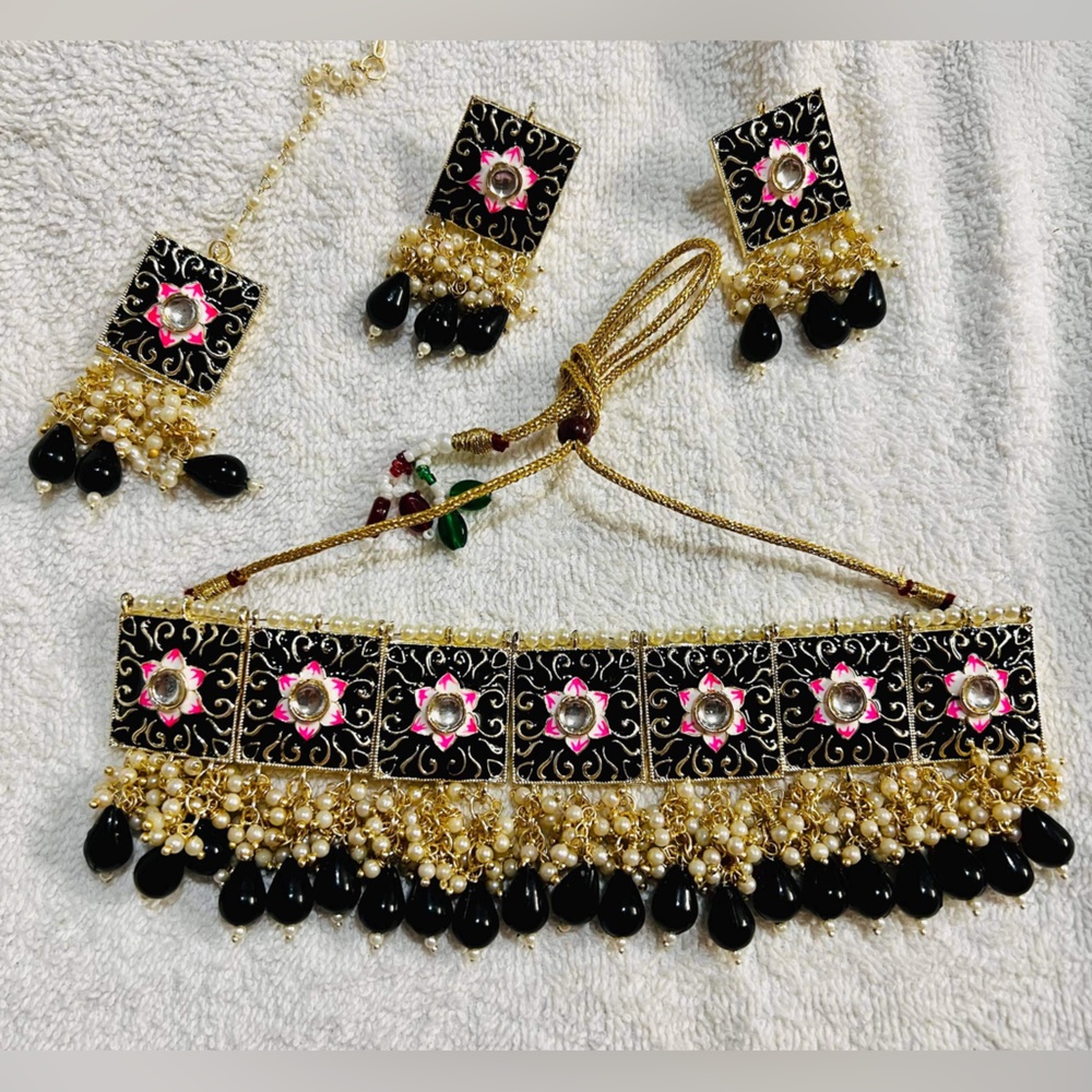 Indian kundan set